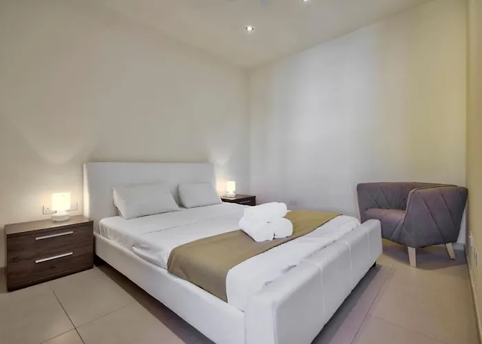 Lucky Star 203 By Vallettastay *